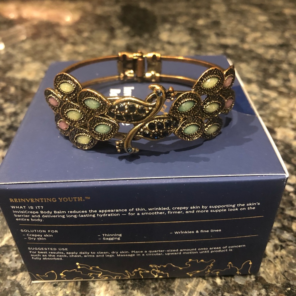 Spring Loaded Interlocking Peacocks Braclet - image 2